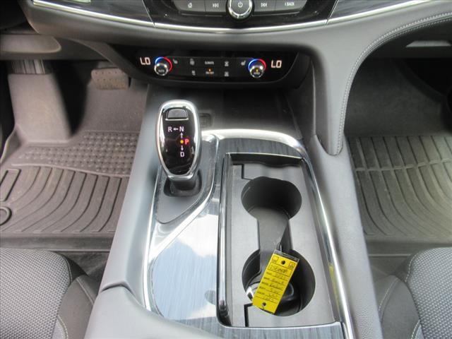 Photo of 2021 Summit White Buick Enclave
