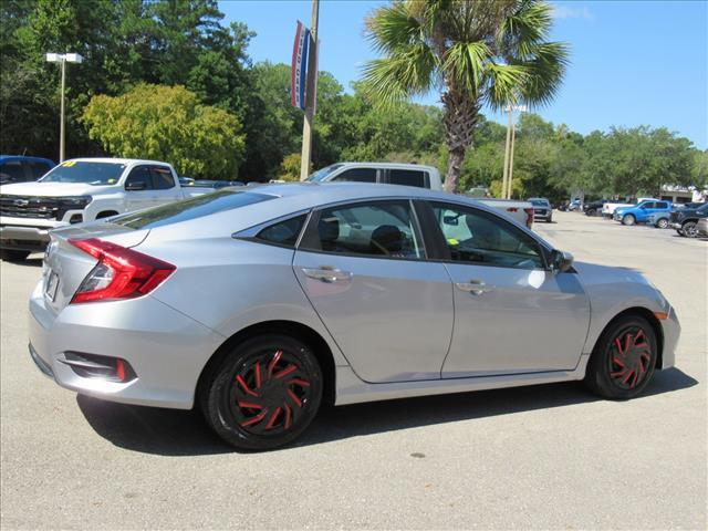 Photo of 2020 Silver Honda Civic