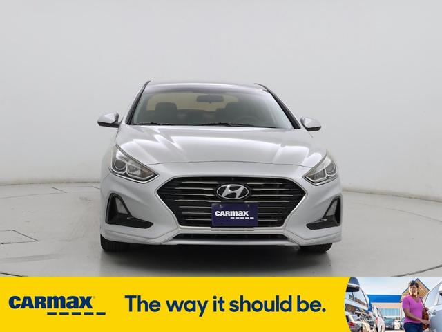 Photo of 2018 Silver Hyundai SONATA