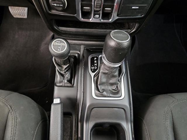 Photo of 2020 Silver Jeep Gladiator