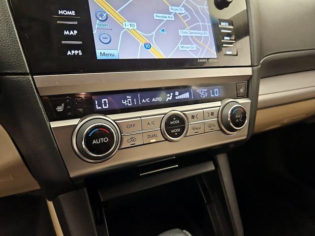 Photo of 2017 White Subaru Outback