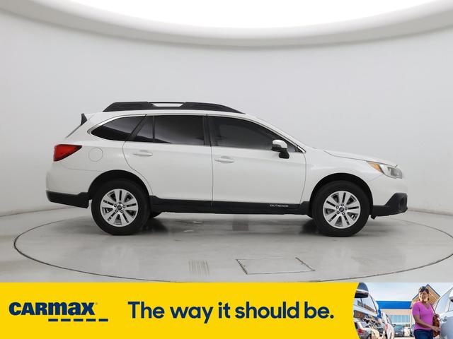 Photo of 2017 White Subaru Outback
