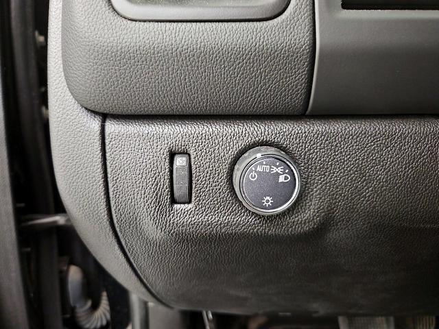 Photo of 2022 Black Chevrolet Colorado