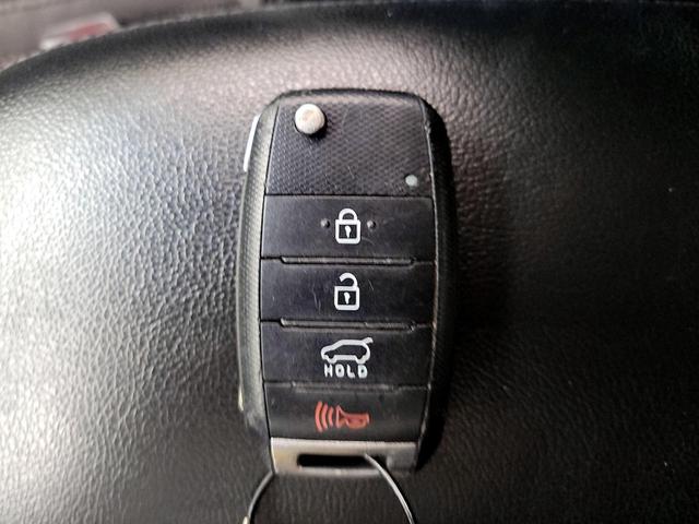 Photo of 2017 White Kia Soul