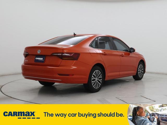 Photo of 2019 Orange Volkswagen Jetta