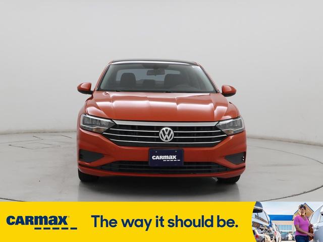 Photo of 2019 Orange Volkswagen Jetta