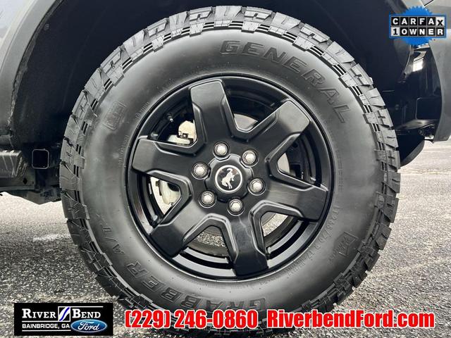 Photo of 2024 Gray Metallic Ford Bronco