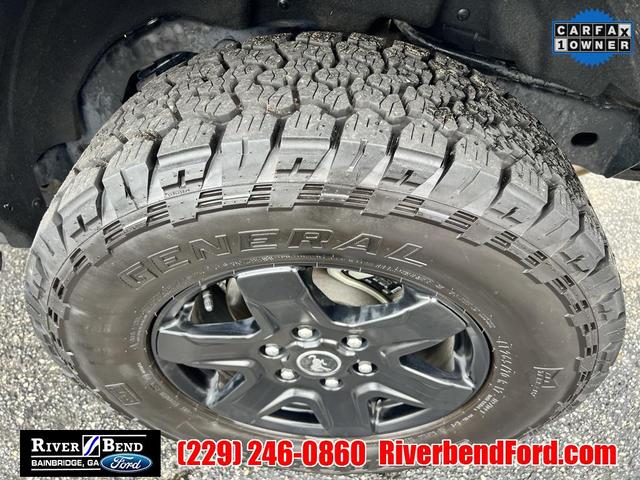 Photo of 2024 Gray Metallic Ford Bronco