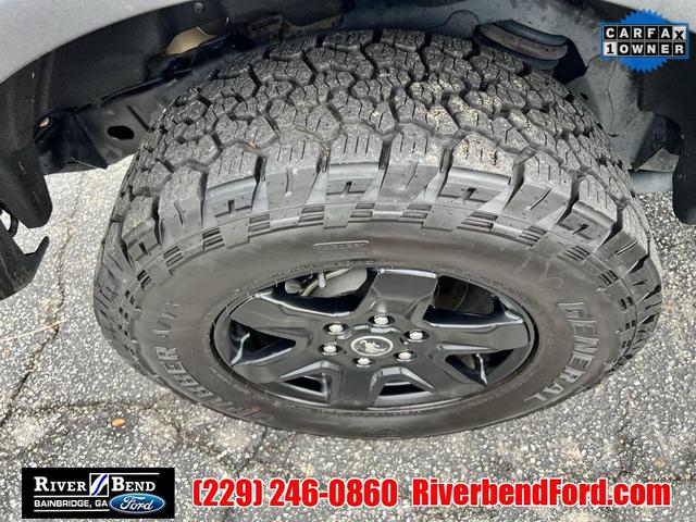Photo of 2024 Gray Metallic Ford Bronco