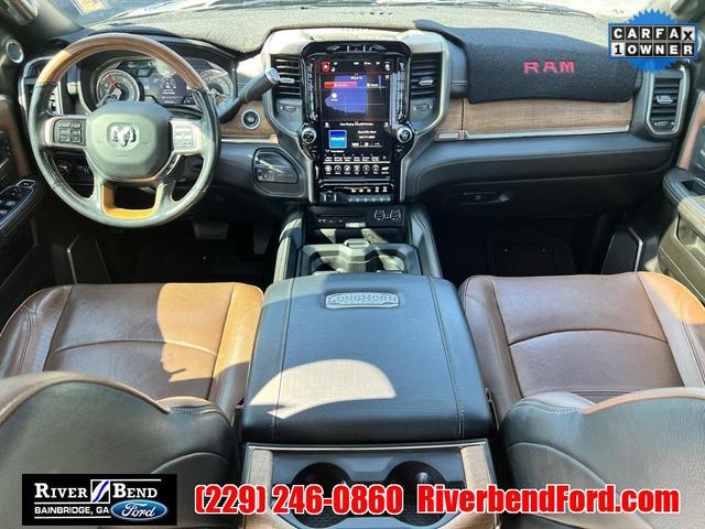 Photo of 2019 Diamond Black Crystal Pearlcoat RAM 2500