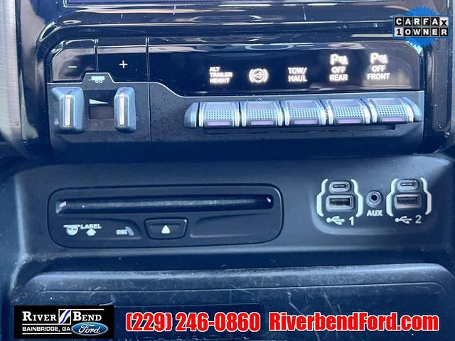 Photo of 2019 Diamond Black Crystal Pearlcoat RAM 2500
