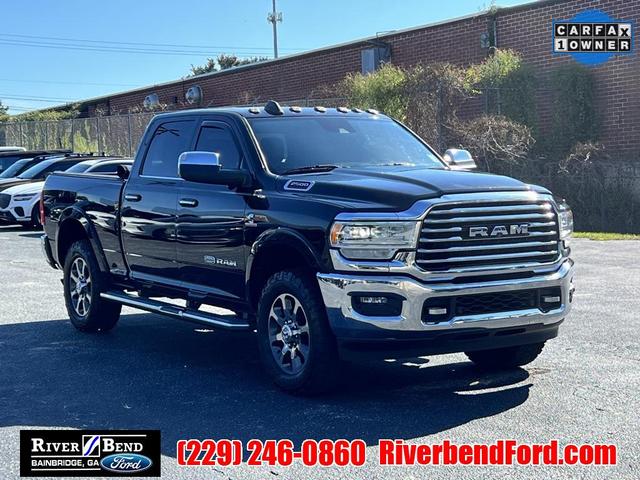 Photo of 2019 Diamond Black Crystal Pearlcoat RAM 2500