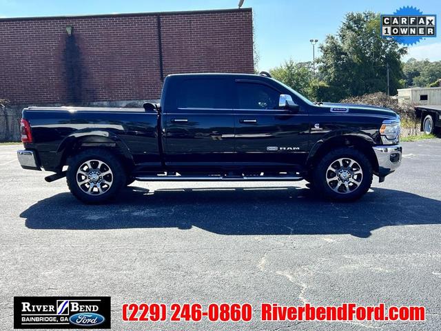 Photo of 2019 Diamond Black Crystal Pearlcoat RAM 2500