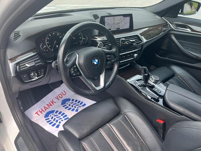 Photo of 2018 White Metallic BMW 540