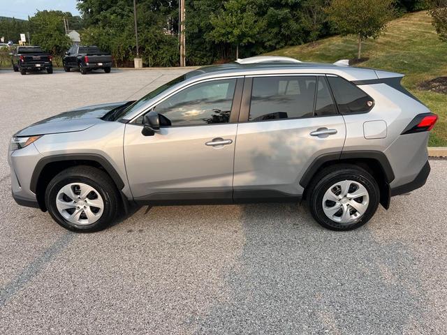 Photo of 2025 01d6 Toyota RAV4