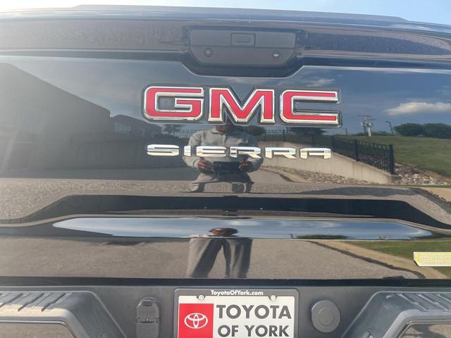 Photo of 2020 Onyx Black GMC Sierra 1500