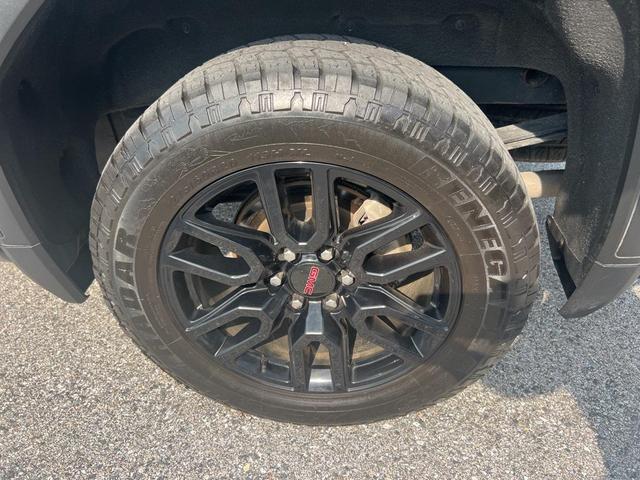 Photo of 2020 Onyx Black GMC Sierra 1500