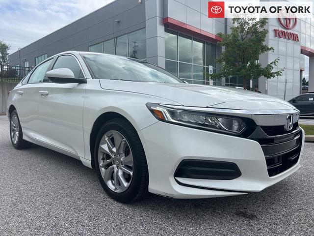 Photo of 2018 Platinum White Pearl Honda Accord