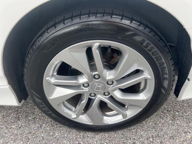 Photo of 2018 Platinum White Pearl Honda Accord