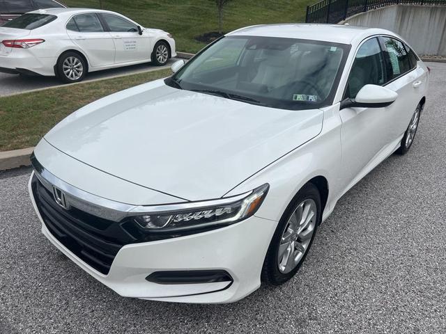 Photo of 2018 Platinum White Pearl Honda Accord