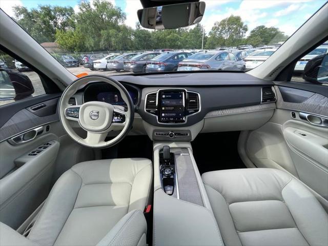 Photo of 2024 Onyx Black Volvo XC90 Recharge Plug-In Hybrid