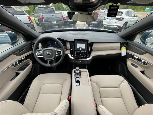 Photo of 2025 Denim Blue Volvo XC90