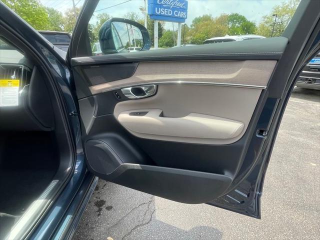 Photo of 2025 Denim Blue Volvo XC90