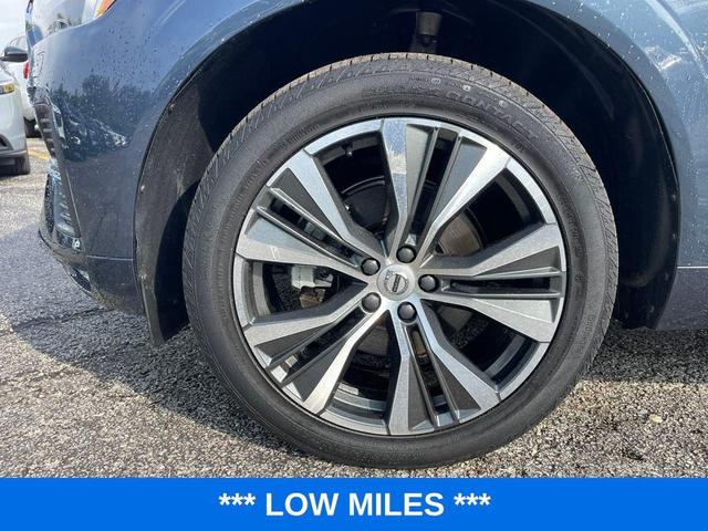 Photo of 2022 Denim Blue Metallic Volvo XC60