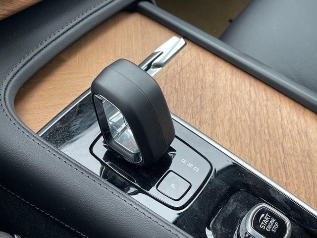 Photo of 2025 Onyx Black Volvo XC90