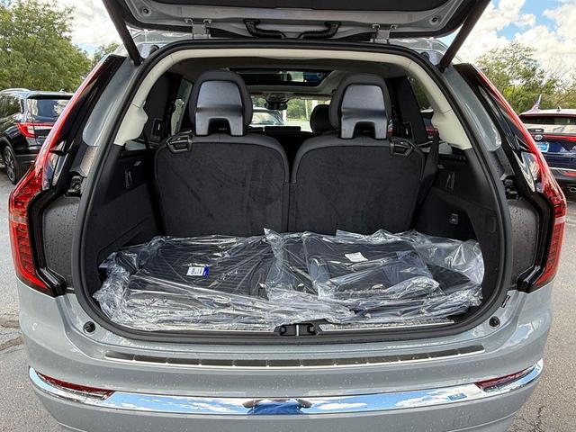 Photo of 2026 Grey Volvo XC90
