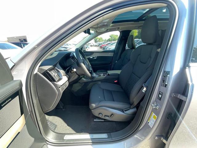 Photo of 2026 Aurora Silver Volvo XC90