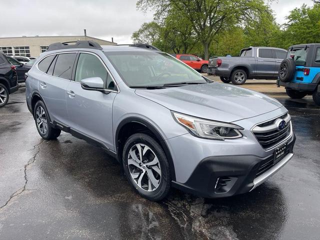 Photo of 2022 Ice Silver Metallic Subaru Outback