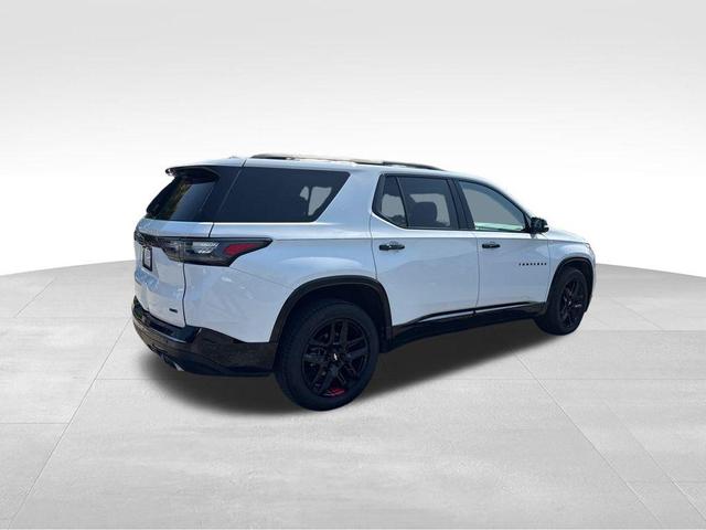 Photo of 2020 Summit White Chevrolet Traverse