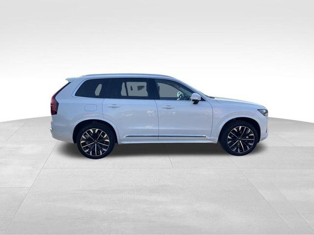 Photo of 2026 Crystal White Volvo XC90