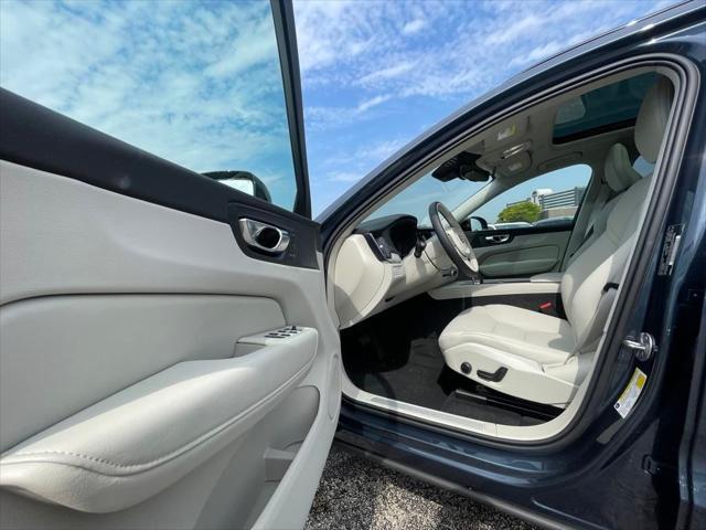 Photo of 2025 Denim Blue Volvo XC60 Plug-In Hybrid
