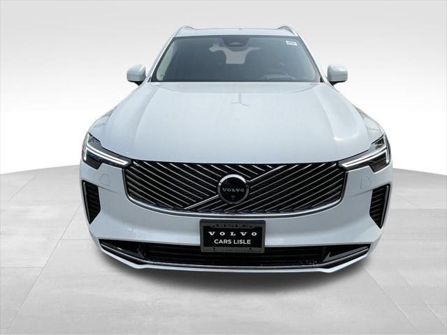 Photo of 2025 Crystal White Volvo XC90 Plug-In Hybrid