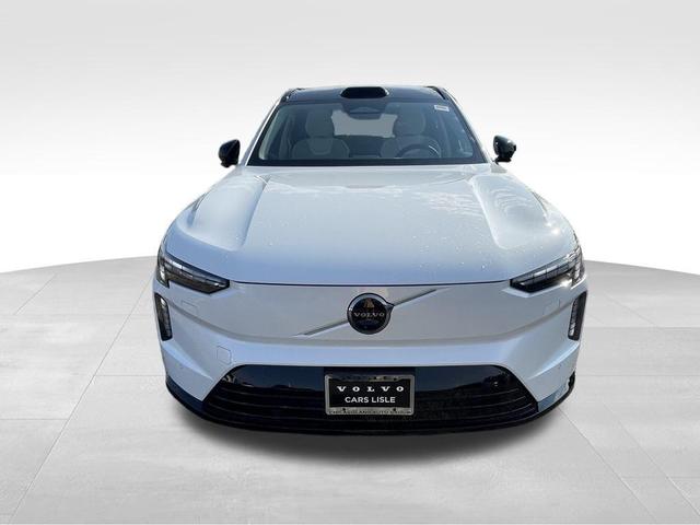 Photo of 2025 Crystal White Volvo EX90