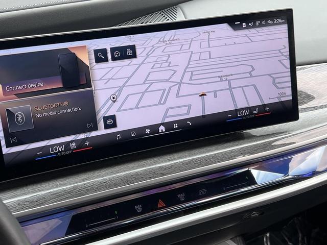 Photo of 2023 Oxide Grey Metallic BMW 760