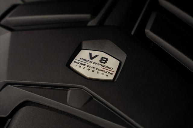 Photo of 2024 Grigio Nimbus Metallic Lamborghini Urus