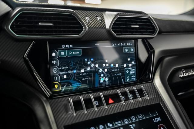 Photo of 2024 Grigio Nimbus Metallic Lamborghini Urus