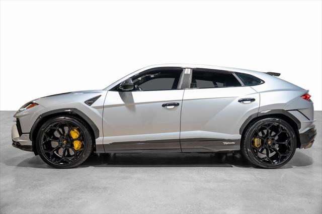 Photo of 2024 Grigio Nimbus Metallic Lamborghini Urus