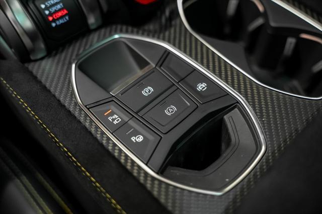 Photo of 2024 Grigio Nimbus Metallic Lamborghini Urus