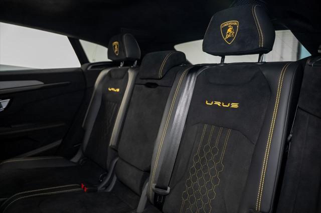 Photo of 2024 Grigio Nimbus Metallic Lamborghini Urus