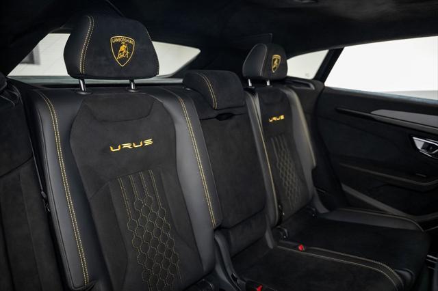 Photo of 2024 Grigio Nimbus Metallic Lamborghini Urus