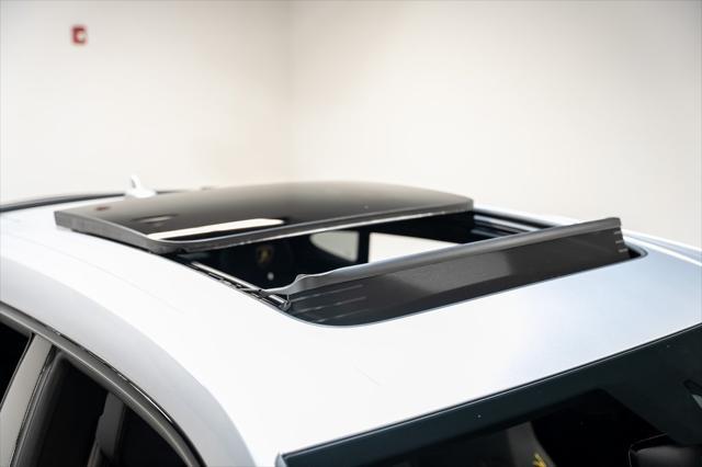Photo of 2024 Grigio Nimbus Metallic Lamborghini Urus
