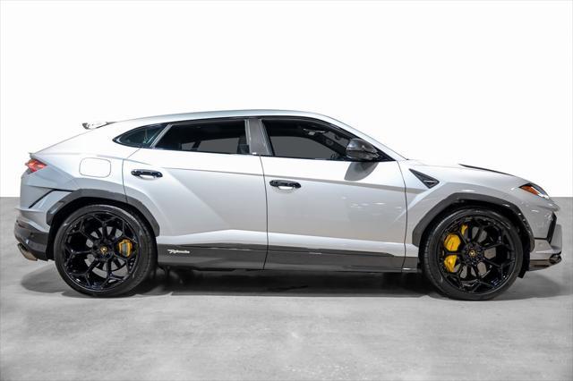 Photo of 2024 Grigio Nimbus Metallic Lamborghini Urus