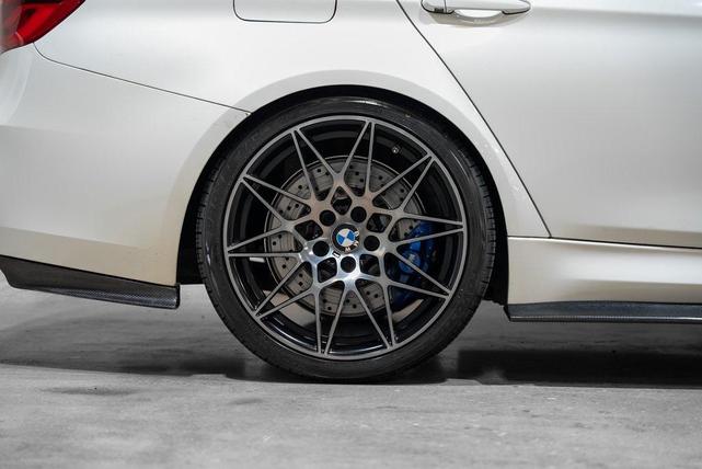 Photo of 2017 Alpine White BMW M3