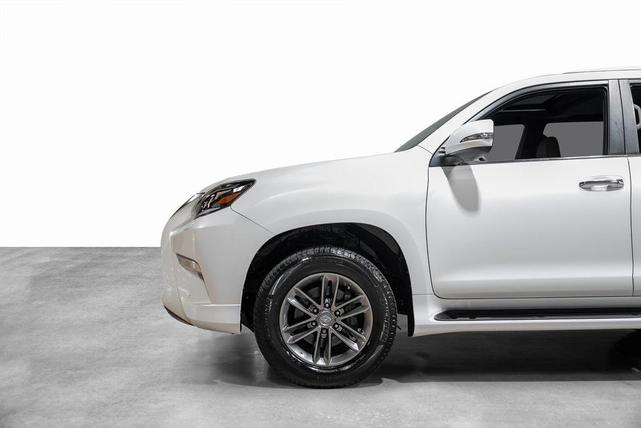 Photo of 2022 Starfire Pearl Lexus GX 460