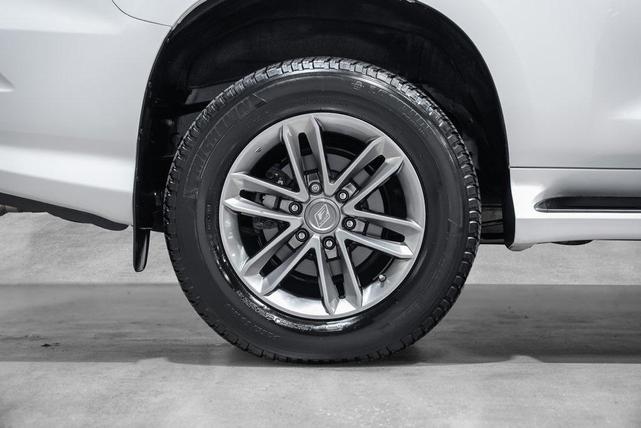 Photo of 2022 Starfire Pearl Lexus GX 460