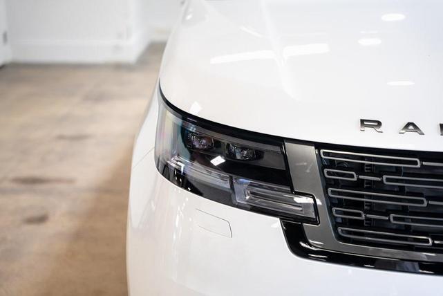 Photo of 2023 Ostuni Pearl White Land Rover Range Rover